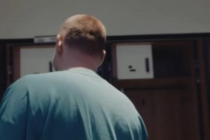 这就把兄弟卖啦😂约基奇：为啥东契奇啥比赛都看？因为他赌球了